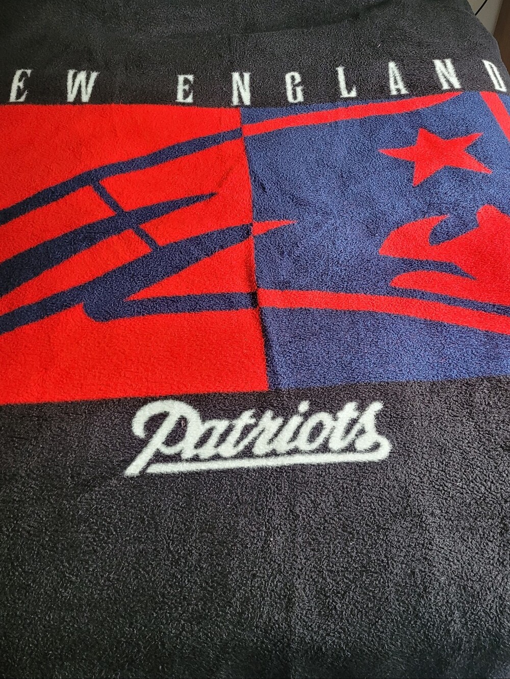 New England Patriots NFL Red & Navy Fleece Throw Blanket
